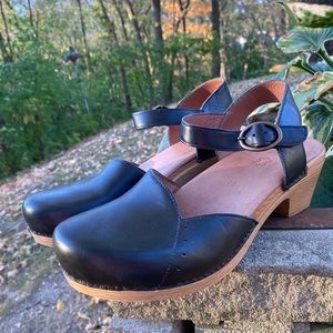 Rare Dansko Maisie maryjanes clogs 39 8.5 9 black